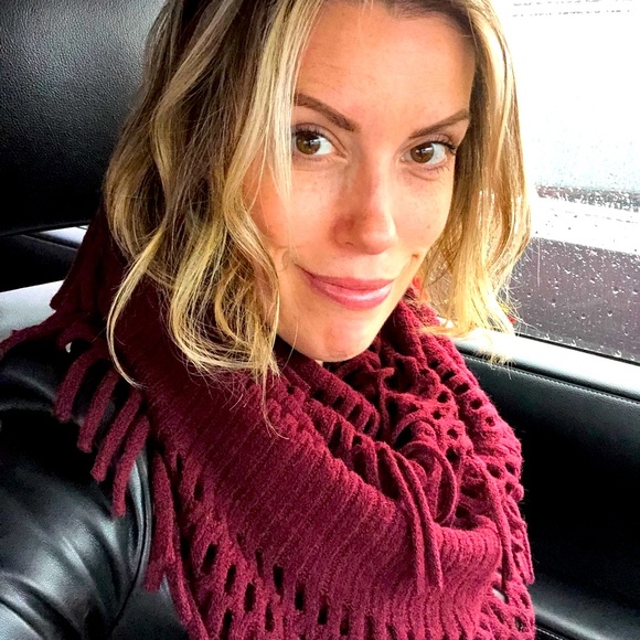 Meet your Posher, Erin - Picture 3 of 9